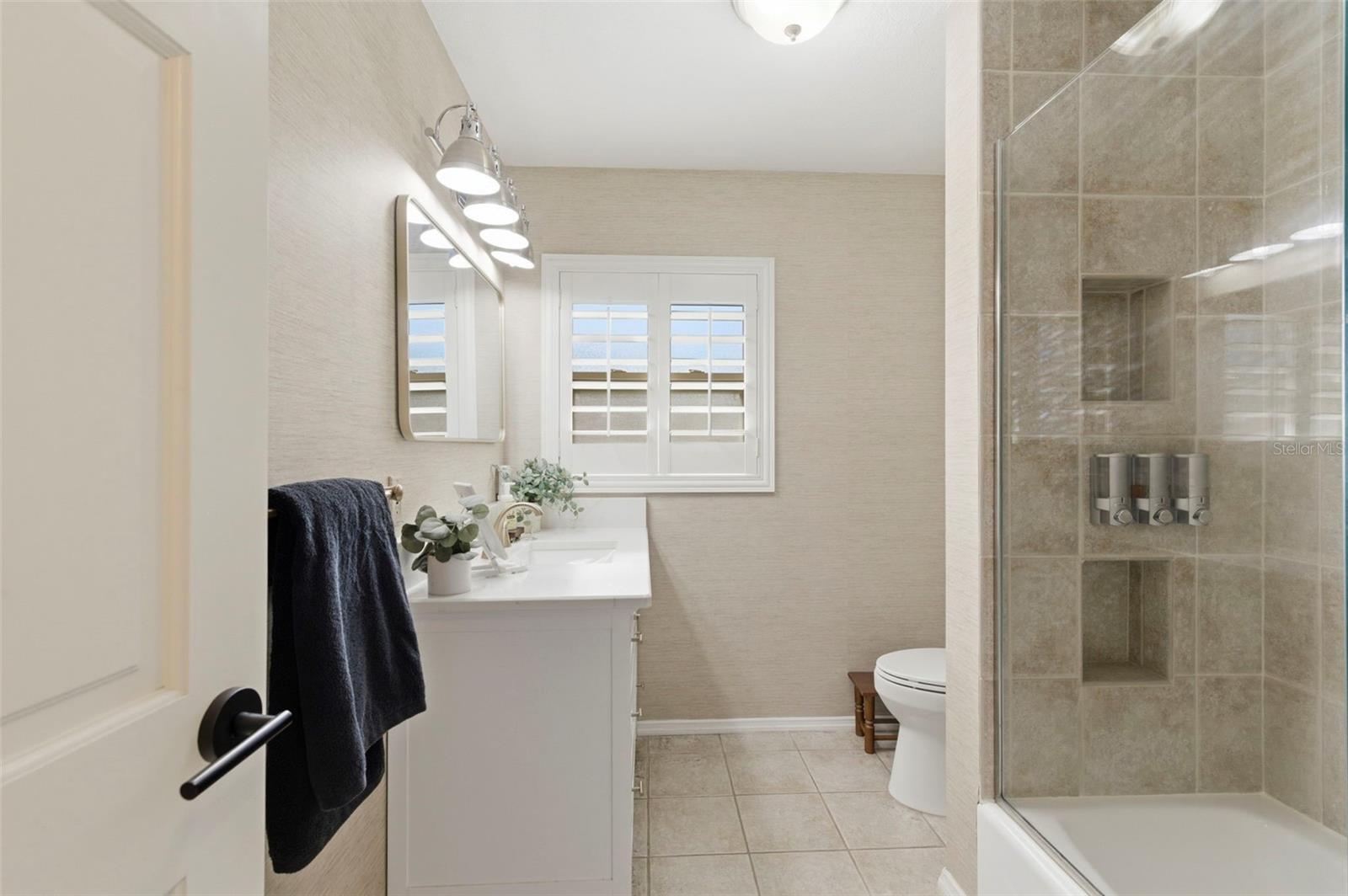 VILLA PARK ESTATES - Residential