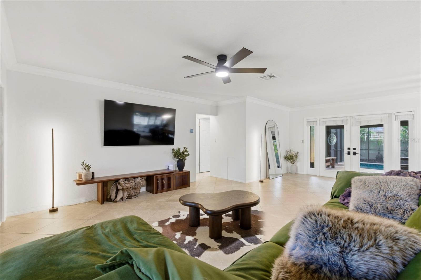 VILLA PARK ESTATES - Residential