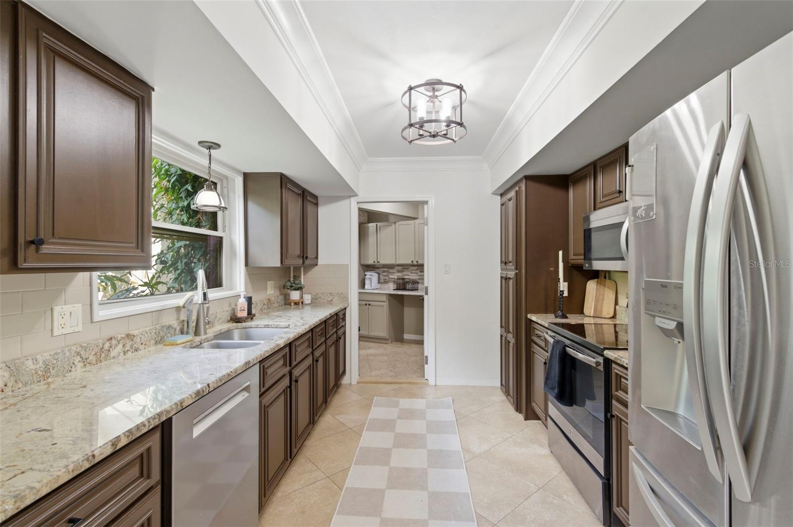 VILLA PARK ESTATES - Residential