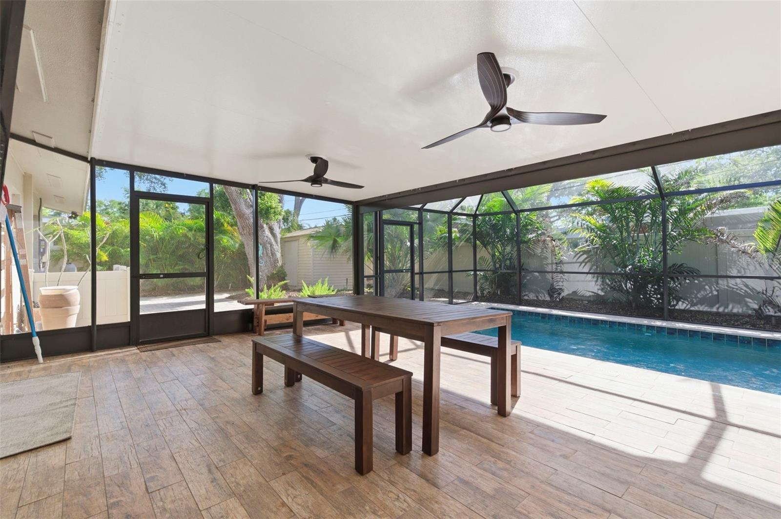 VILLA PARK ESTATES - Residential