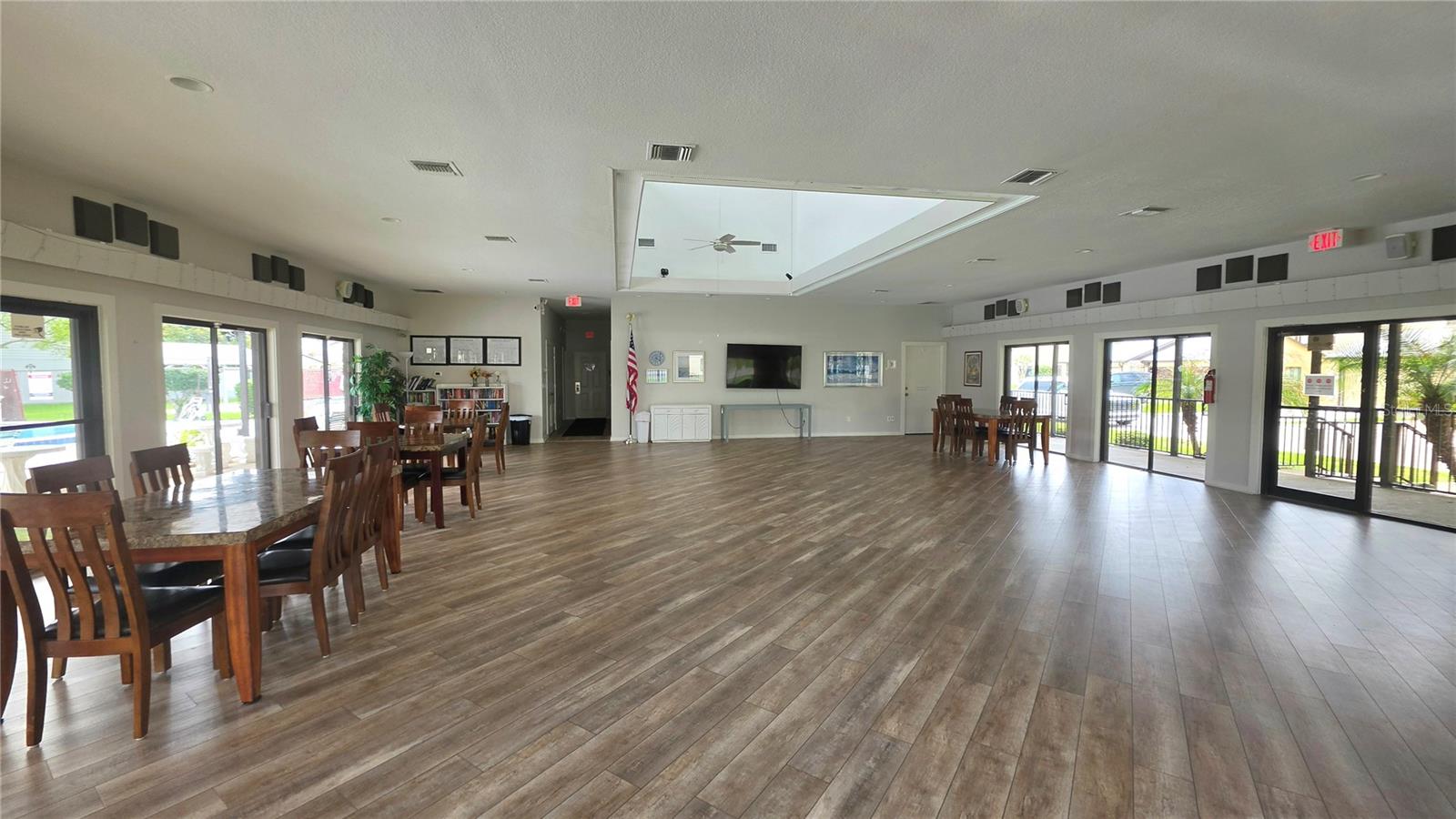 HIDDEN PINES - Residential