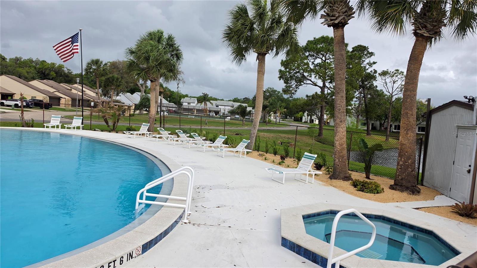 HIDDEN PINES - Residential