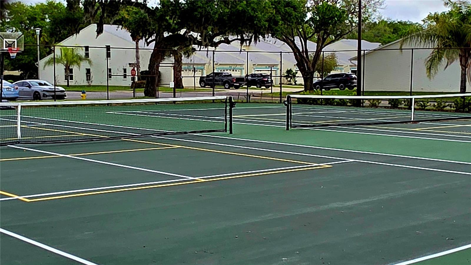 HIDDEN PINES - Residential