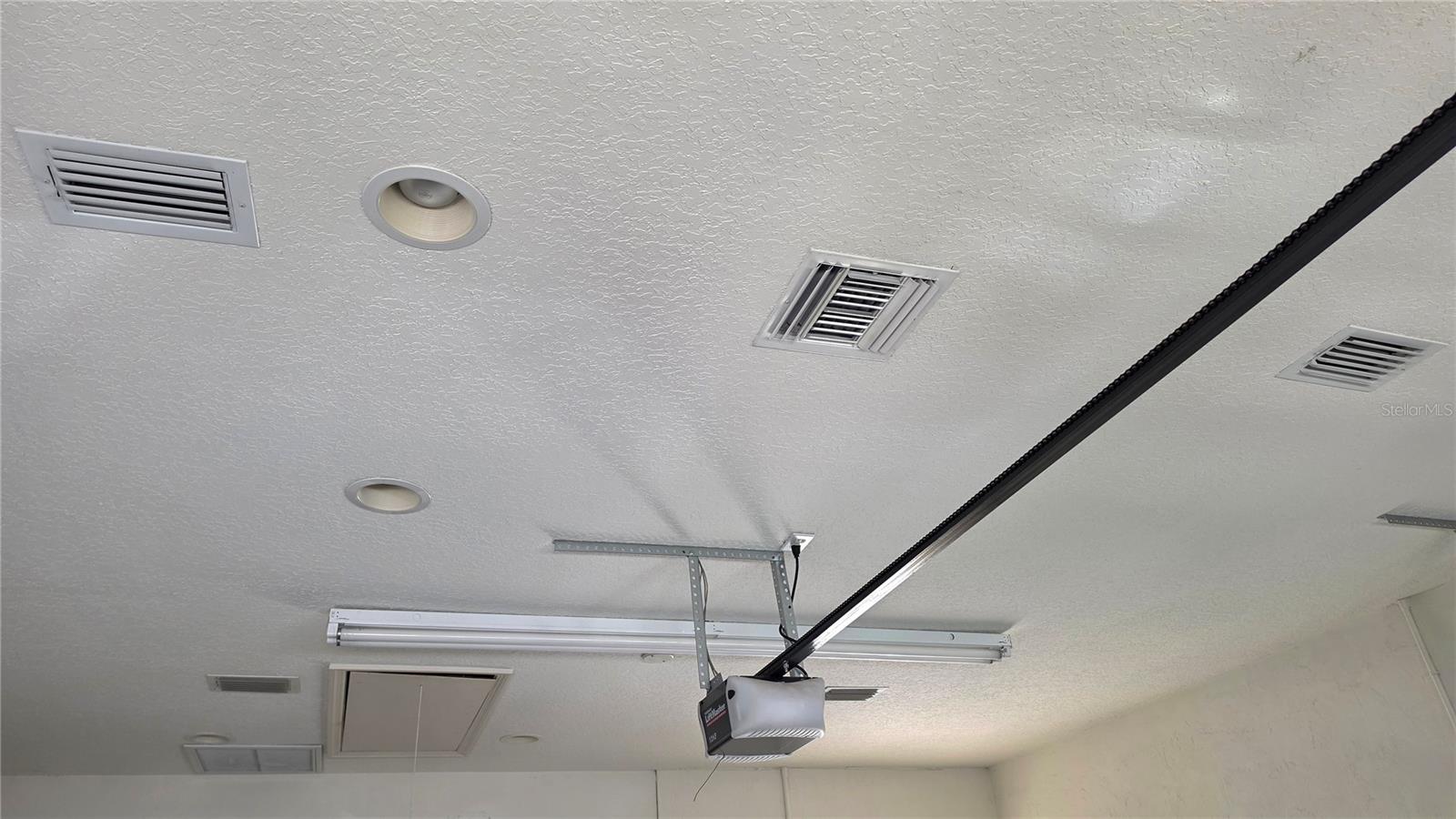 HIDDEN PINES - Residential