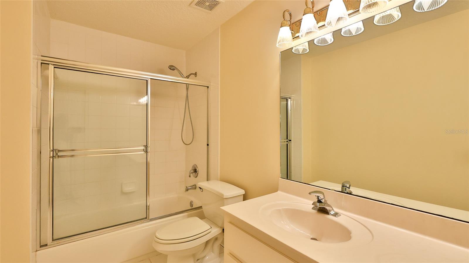 HIDDEN PINES - Residential