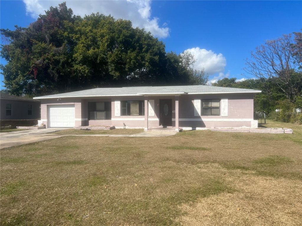 Photo of 763 65th Avenue S, St Petersburg, FL 33705 (MLS # TB8467919)