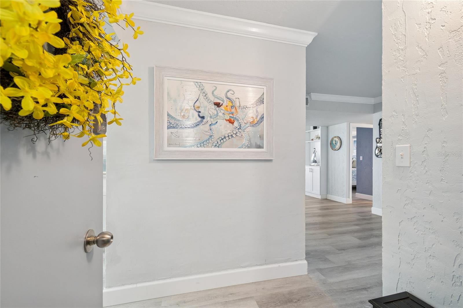 KEY CAPRI CONDO - Residential