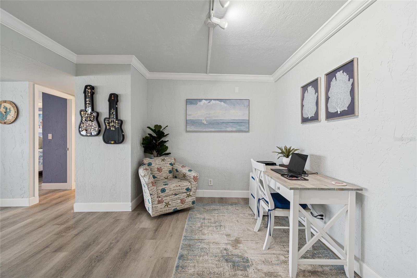 KEY CAPRI CONDO - Residential