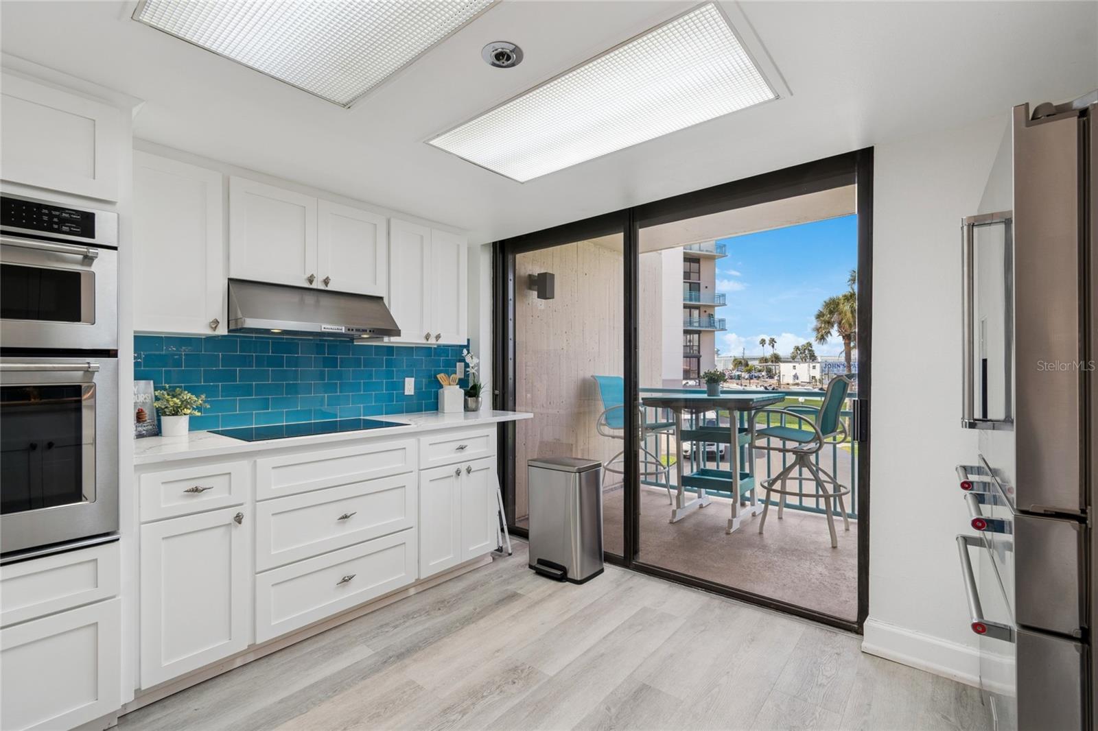 KEY CAPRI CONDO - Residential