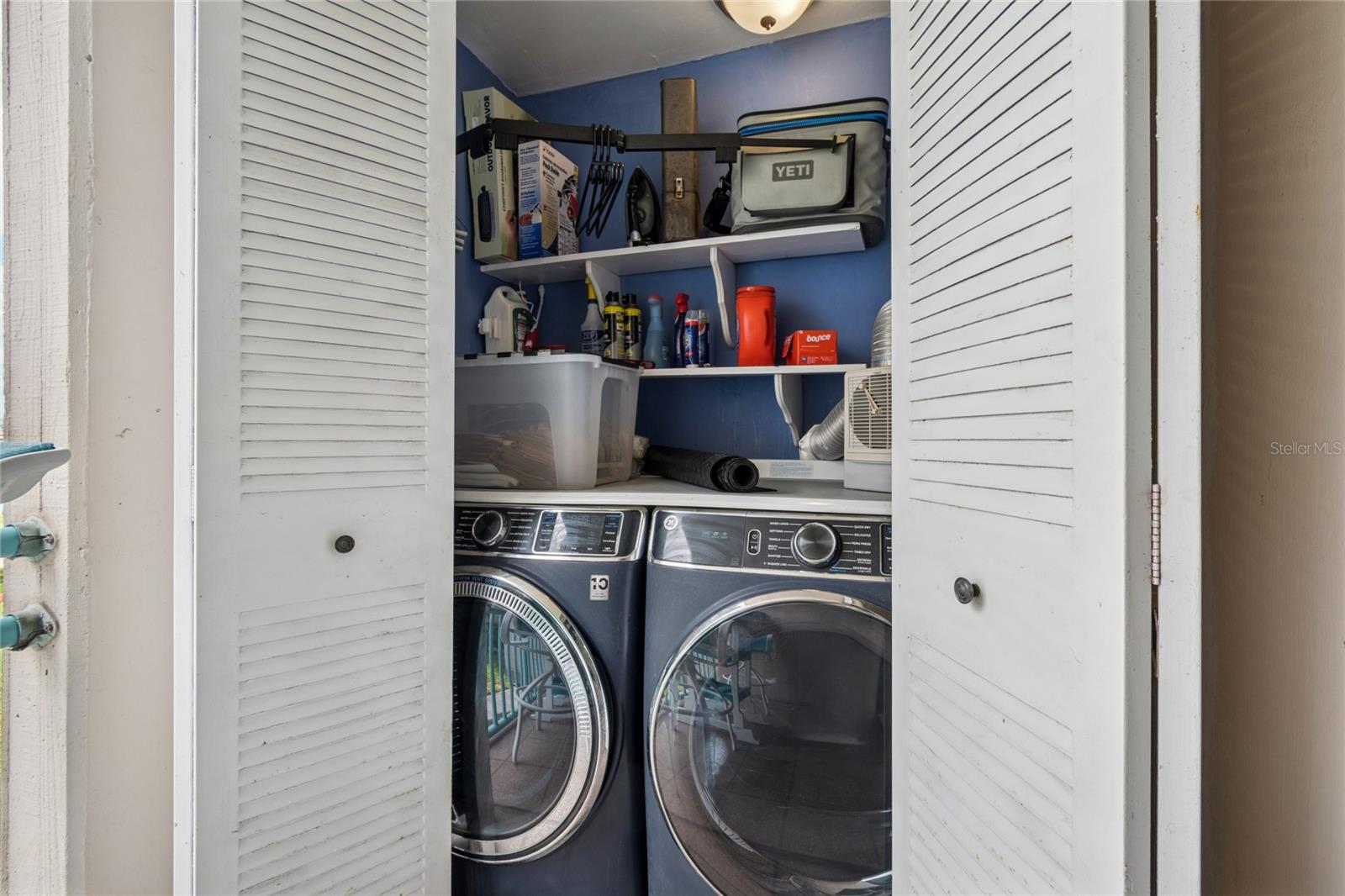 KEY CAPRI CONDO - Residential