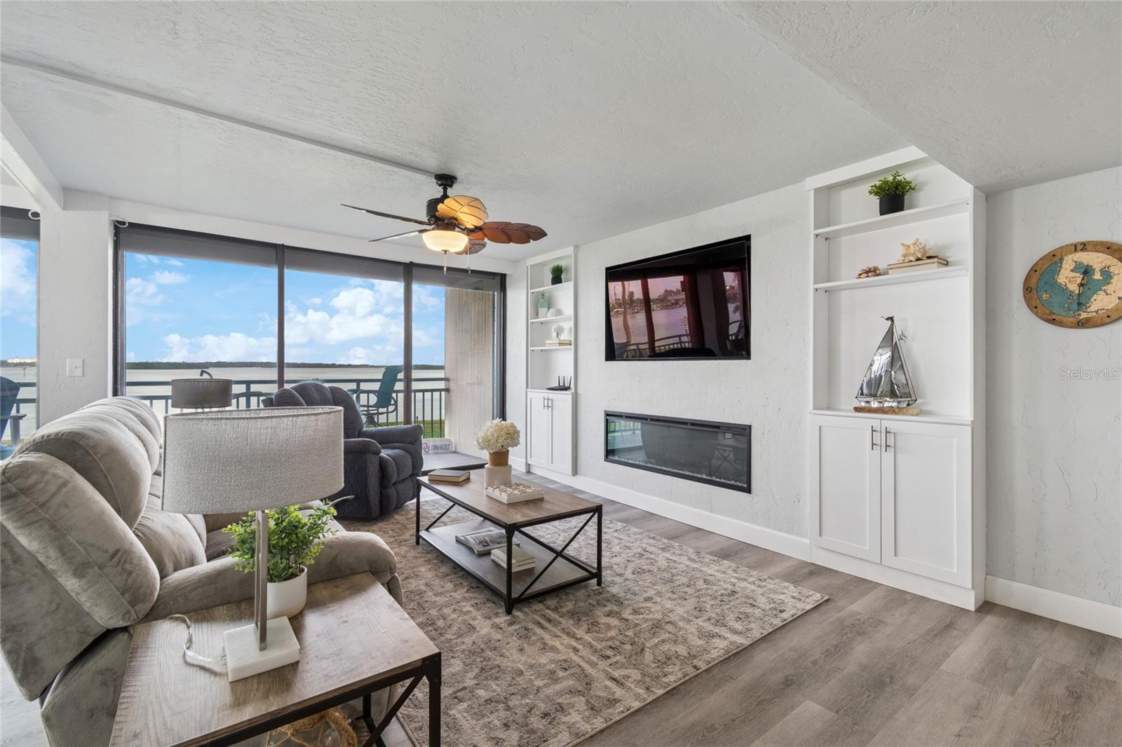 KEY CAPRI CONDO - Residential