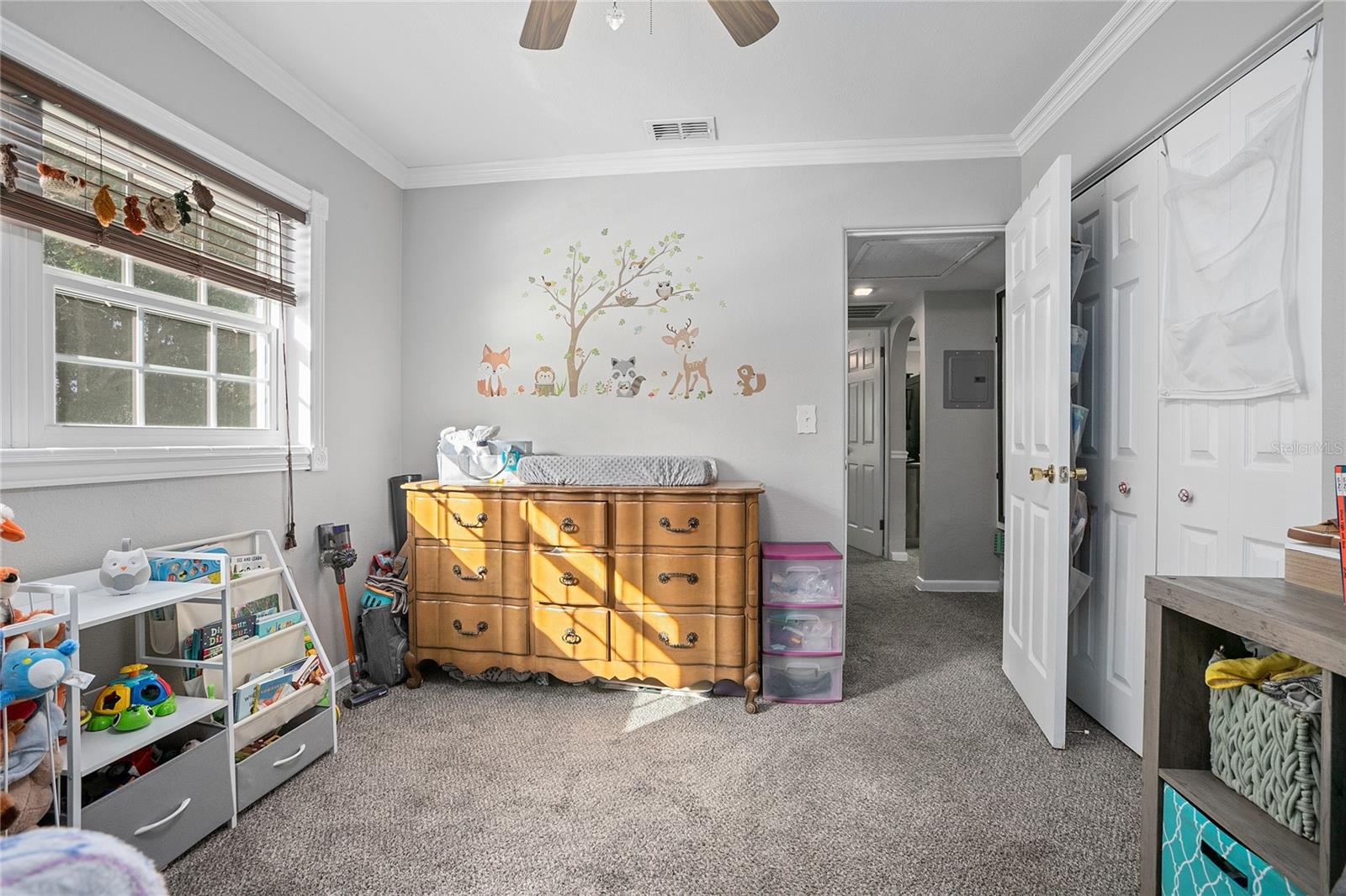 COUNTRY CLUB ESTATES - Residential