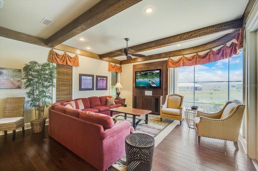 LEGENDS BAY - Residential