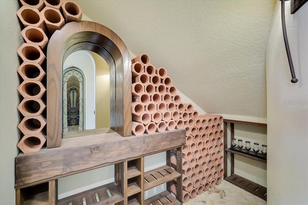 LEGENDS BAY - Residential