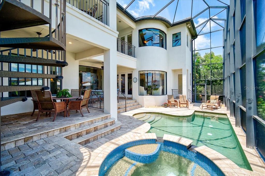 LEGENDS BAY - Residential