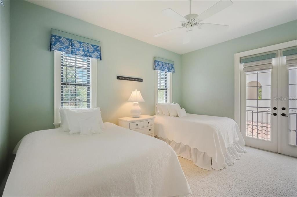 LEGENDS BAY - Residential