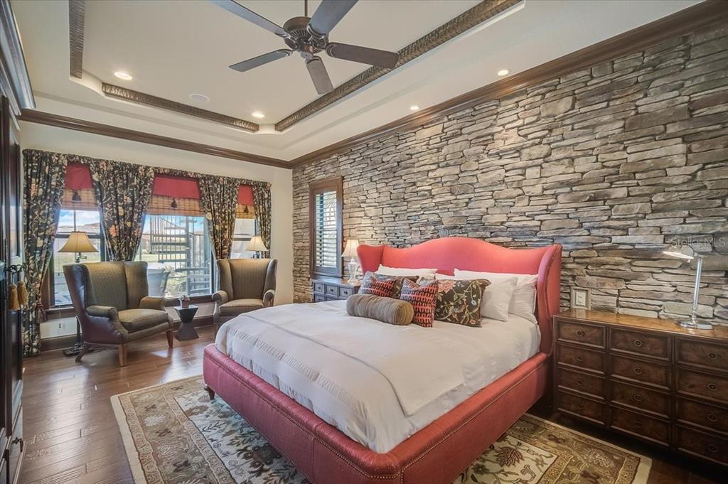 LEGENDS BAY - Residential