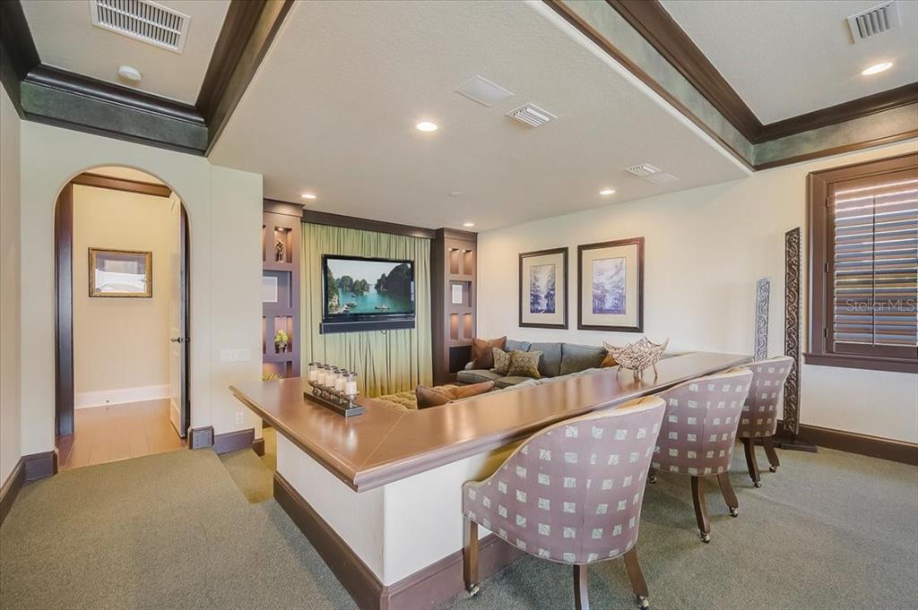 LEGENDS BAY - Residential