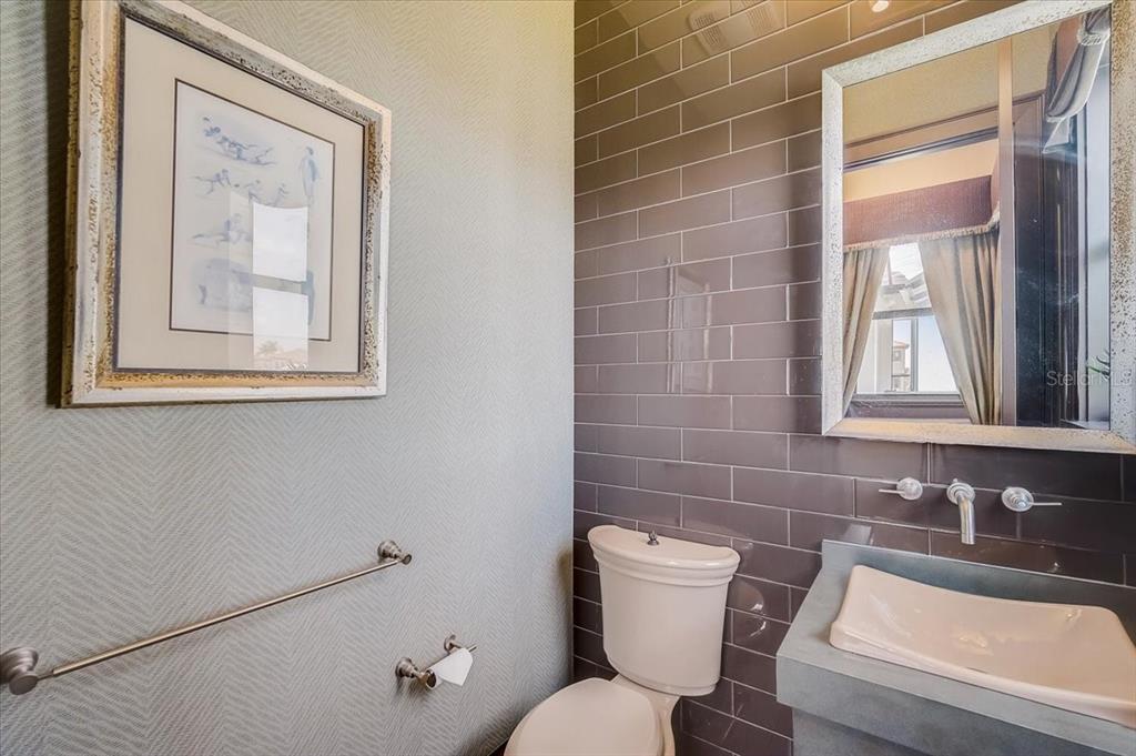 LEGENDS BAY - Residential