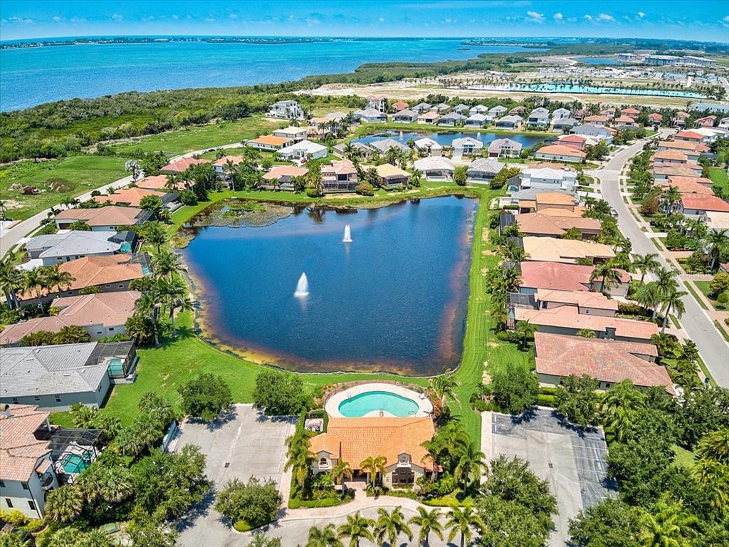 LEGENDS BAY - Residential