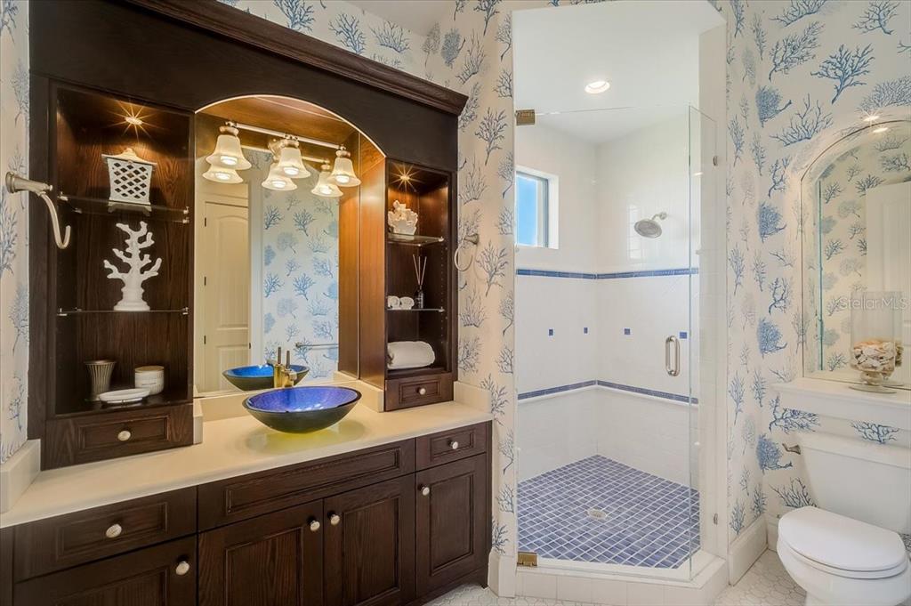 LEGENDS BAY - Residential