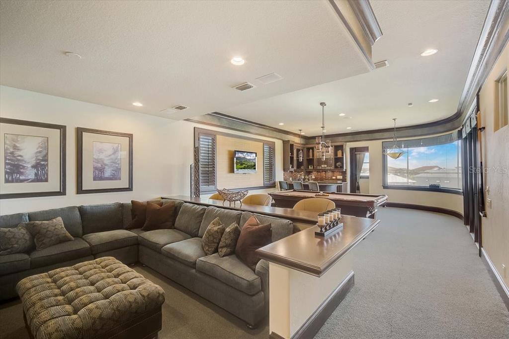 LEGENDS BAY - Residential