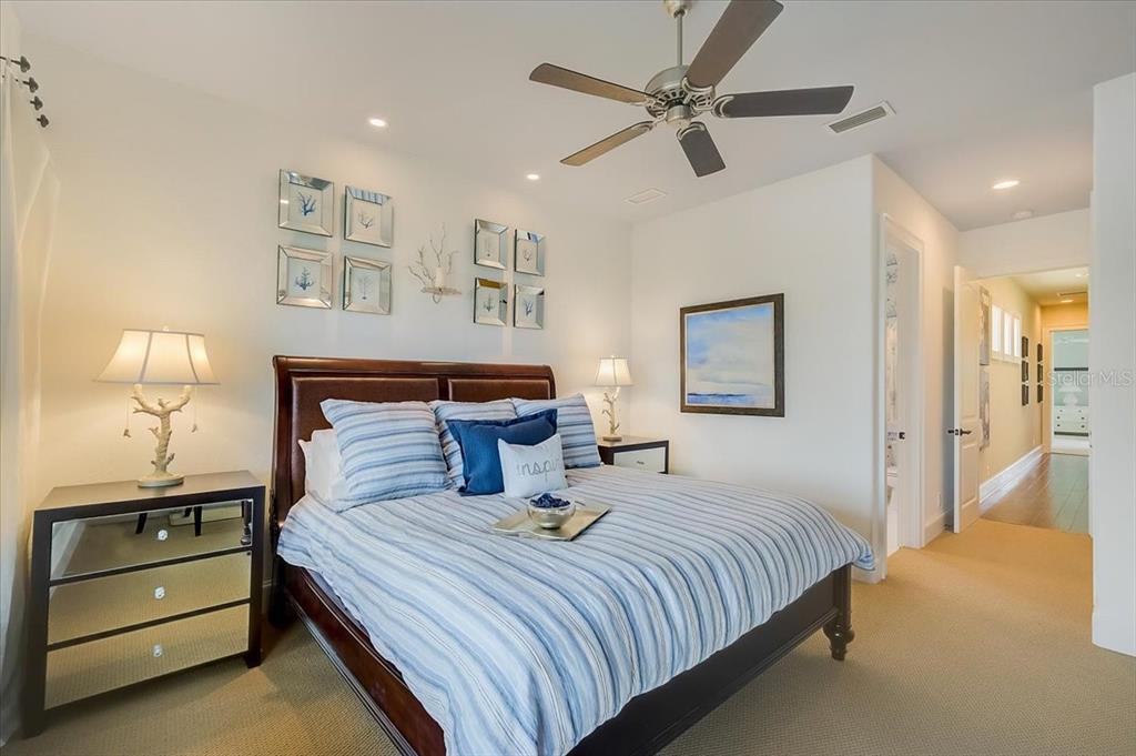 LEGENDS BAY - Residential