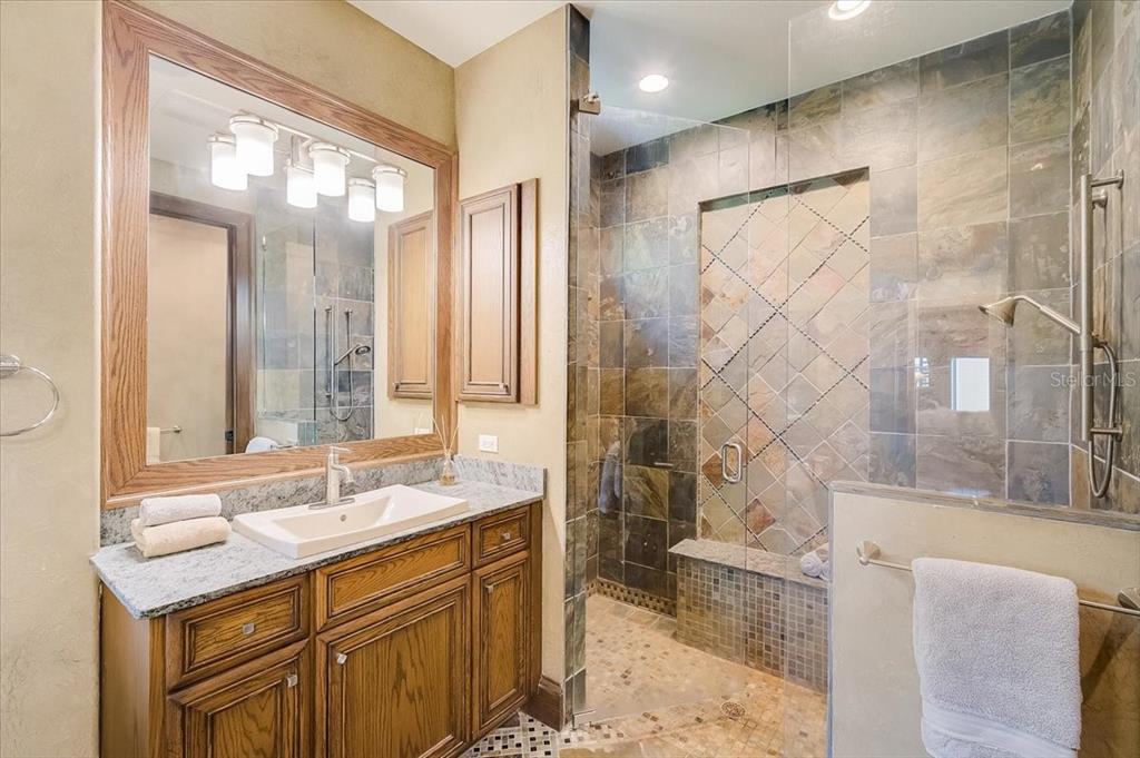 LEGENDS BAY - Residential