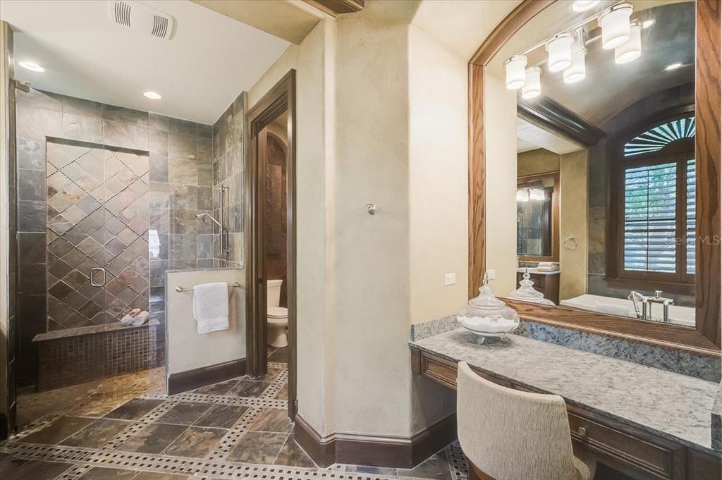 LEGENDS BAY - Residential