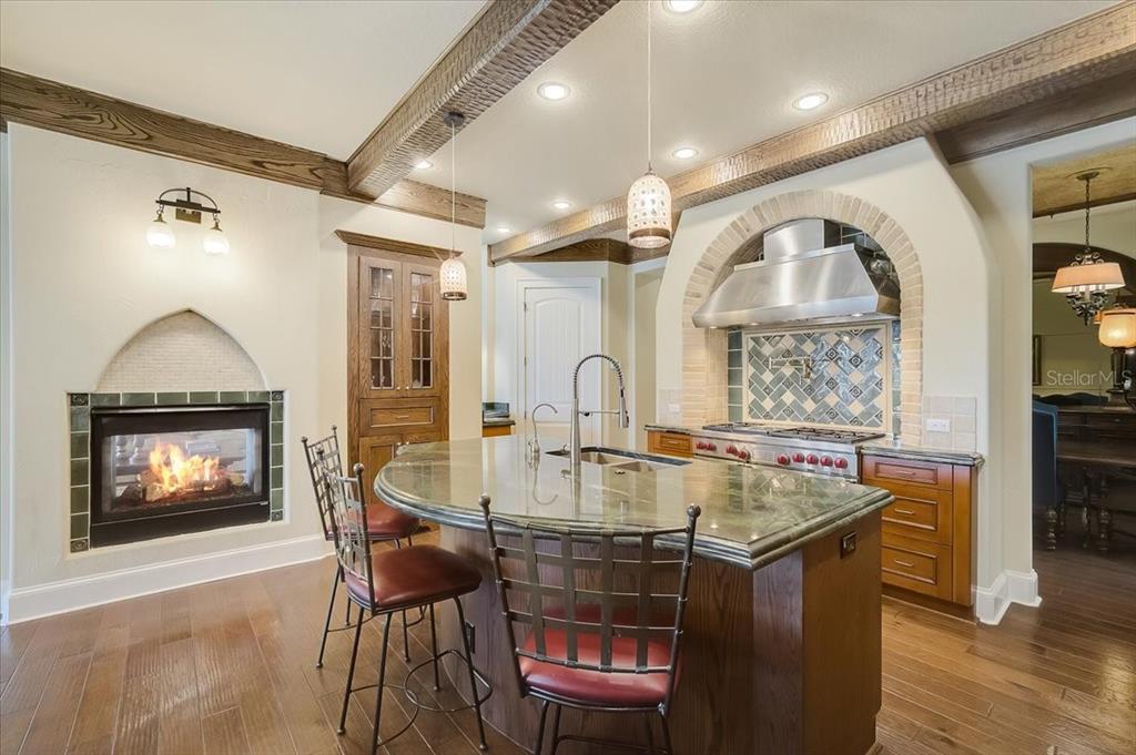 LEGENDS BAY - Residential