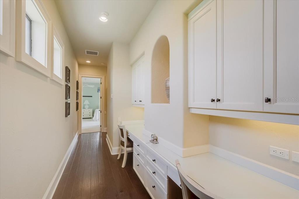 LEGENDS BAY - Residential