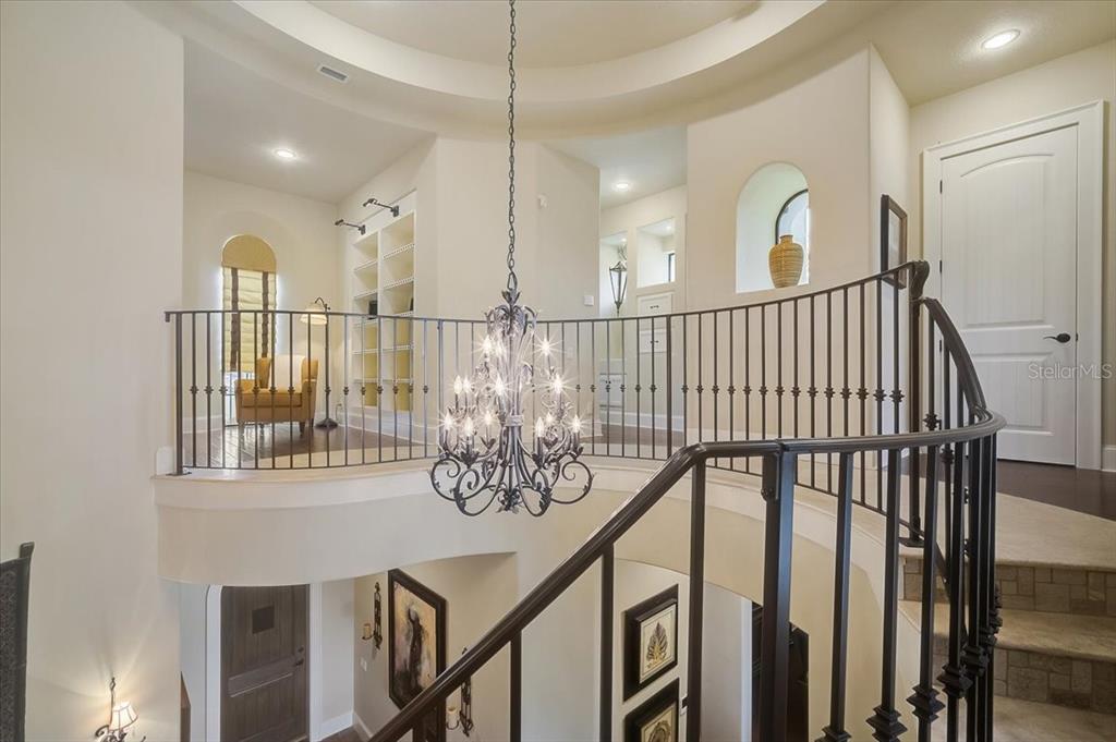 LEGENDS BAY - Residential