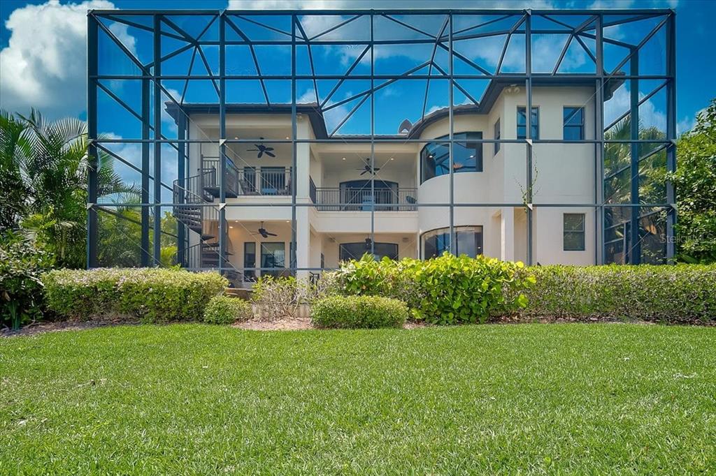 LEGENDS BAY - Residential