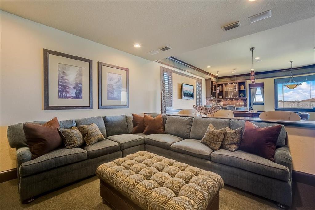 LEGENDS BAY - Residential