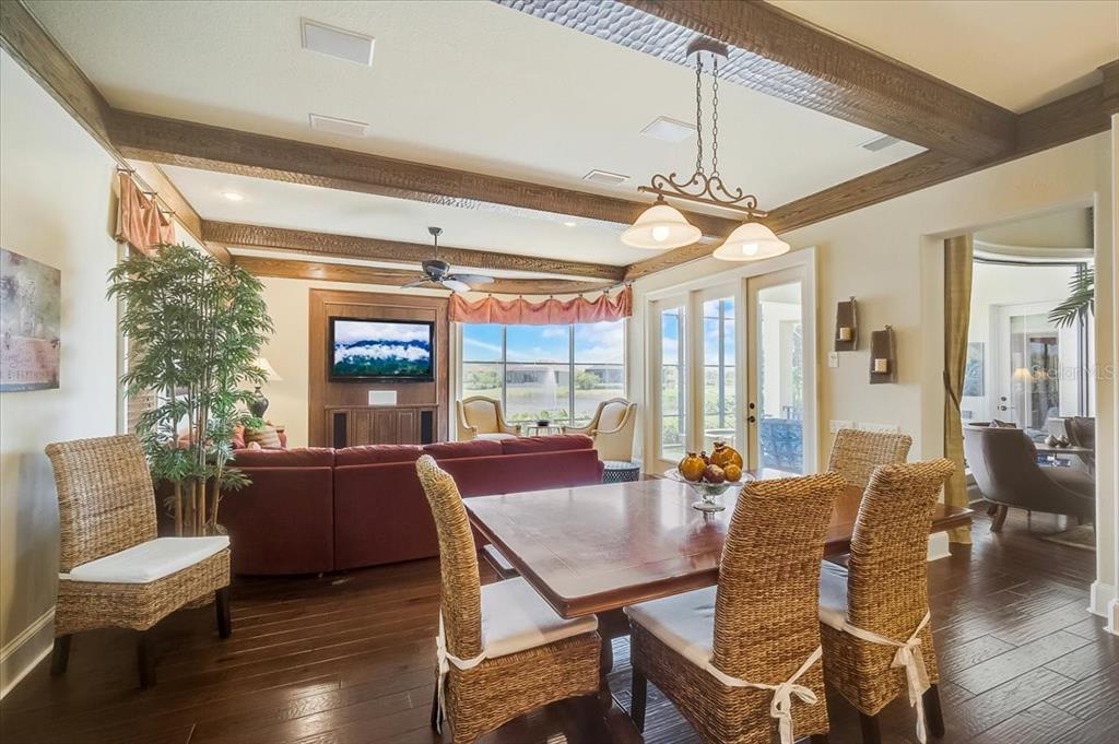 LEGENDS BAY - Residential