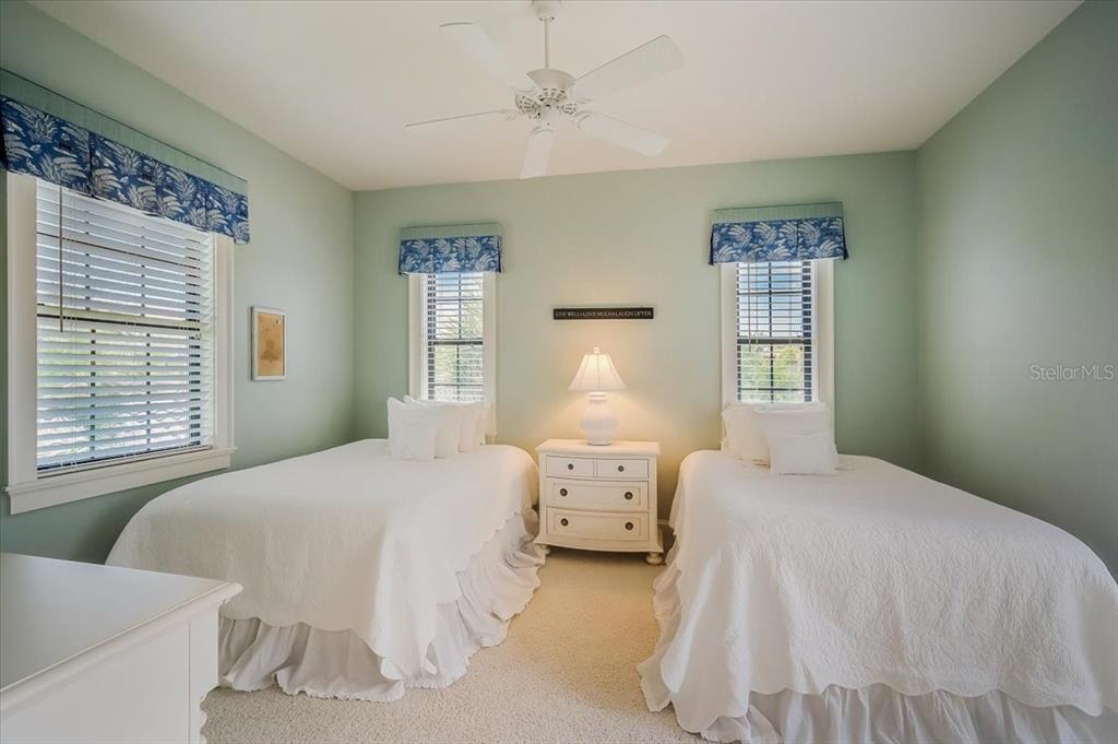 LEGENDS BAY - Residential