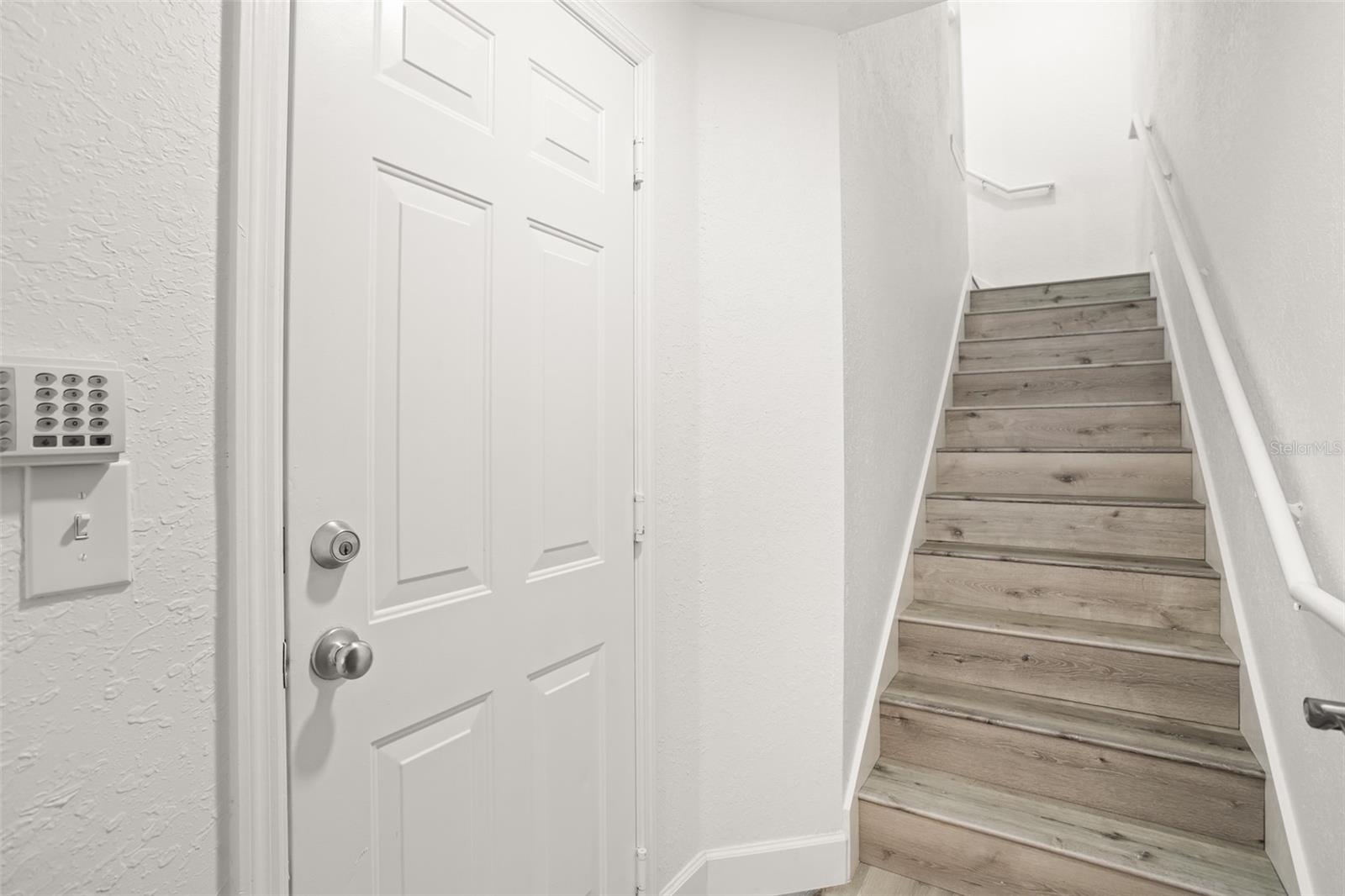 6119 METROWEST BOULEVARD 106