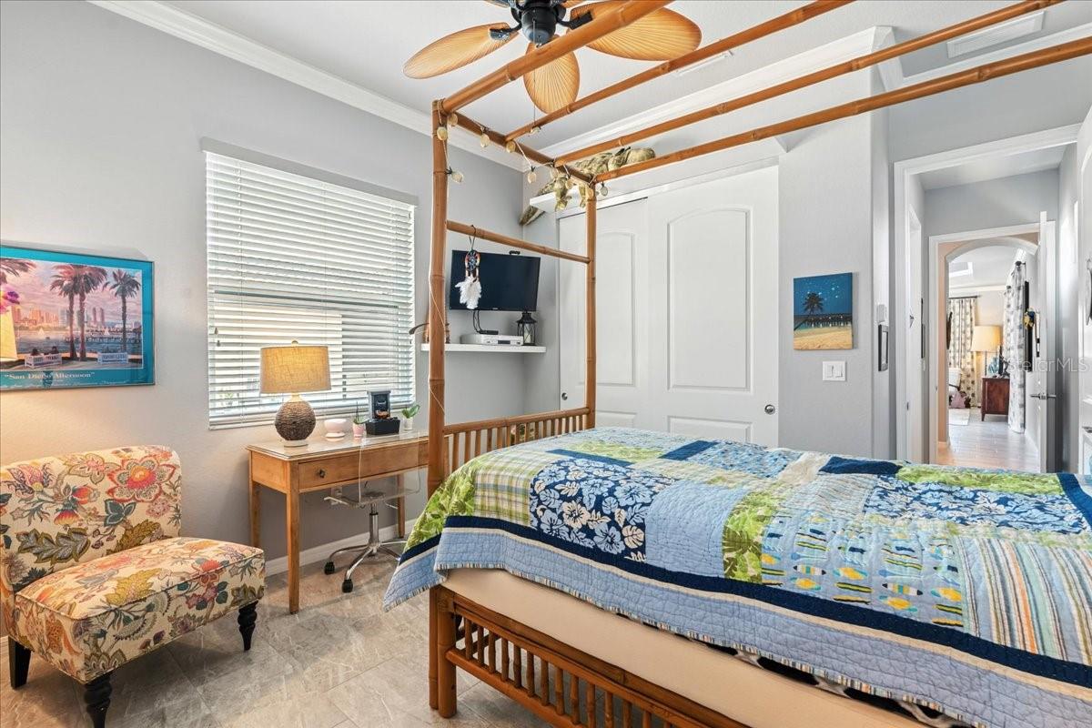BEACH MANOR - Residential