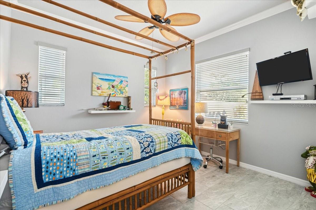 BEACH MANOR - Residential