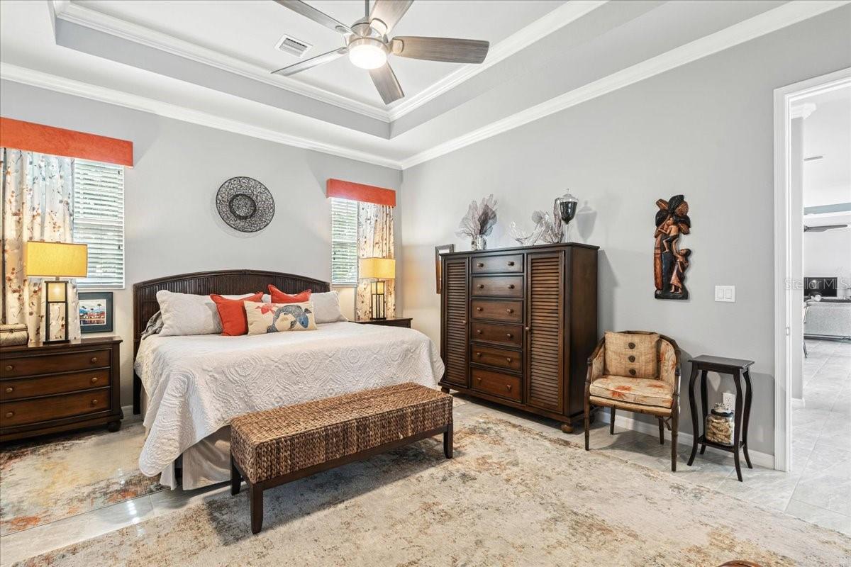 BEACH MANOR - Residential