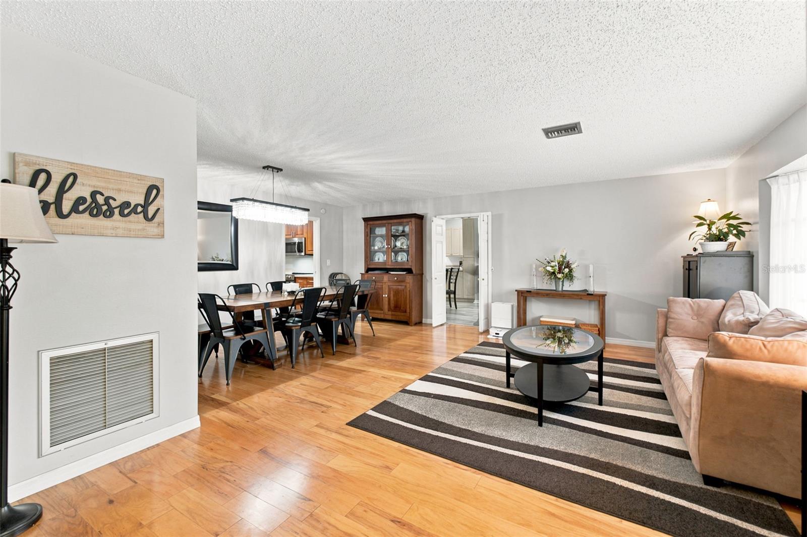 6706 WALDORF COURT