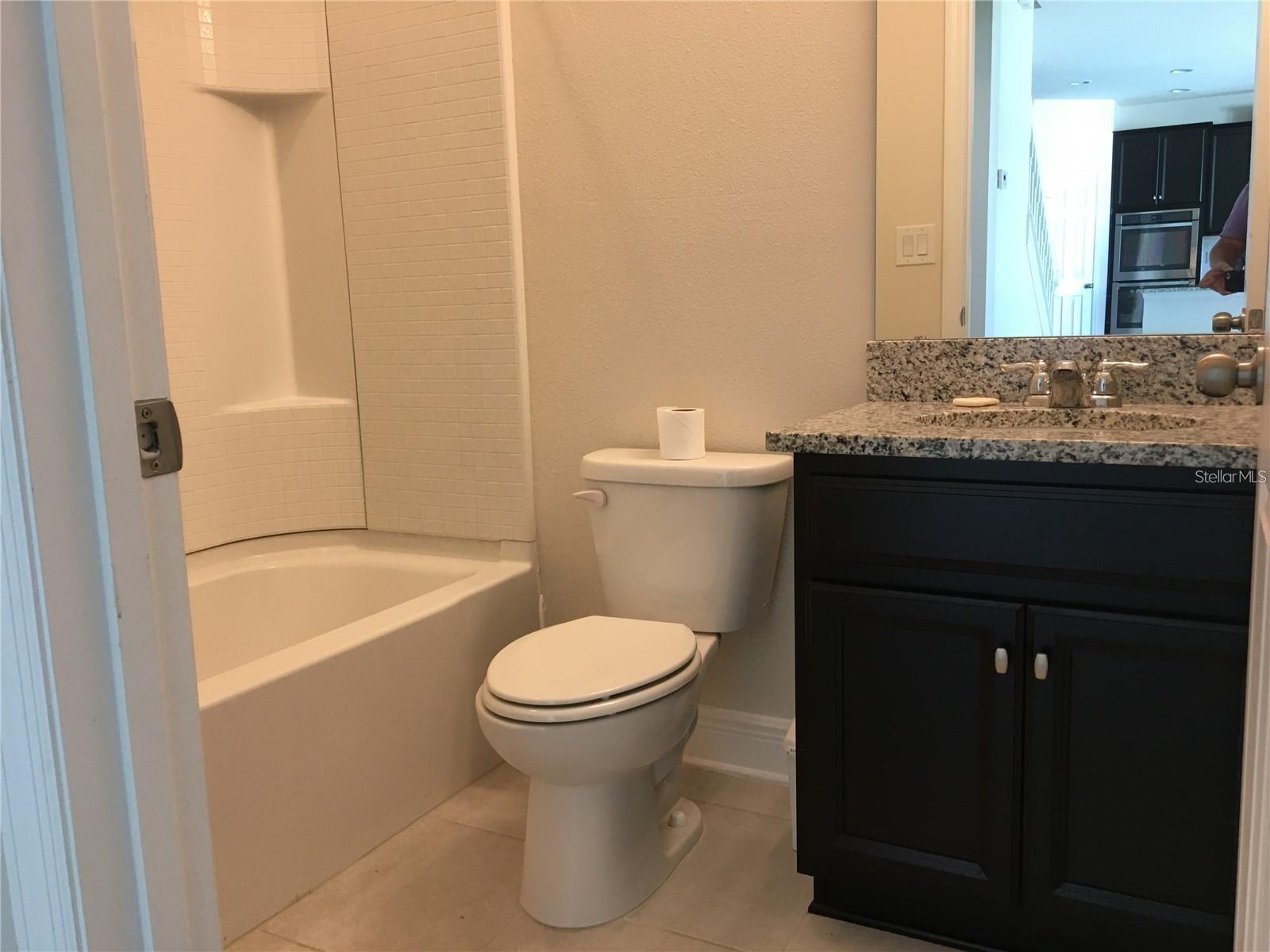 HIGHLAND MDWS PH III - Residential Lease