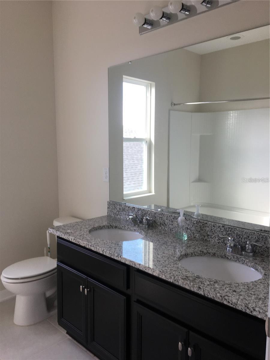 HIGHLAND MDWS PH III - Residential Lease