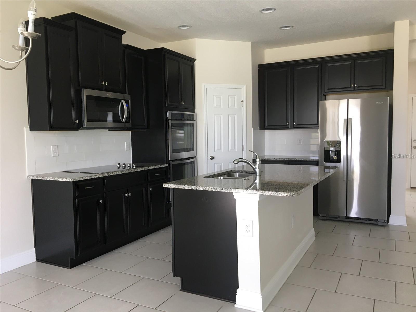 HIGHLAND MDWS PH III - Residential Lease