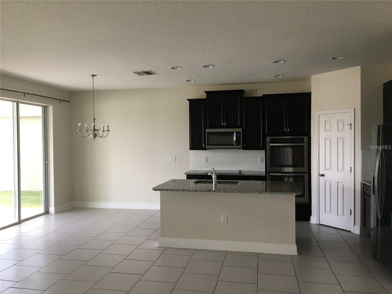 HIGHLAND MDWS PH III - Residential Lease