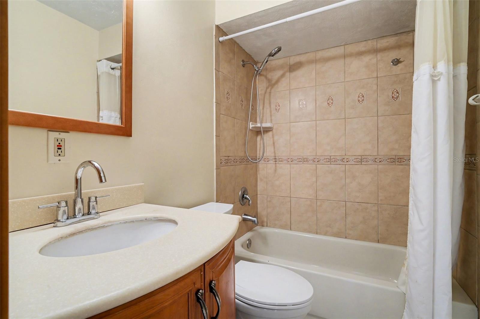 DELTON LAKES UN 65 - Residential