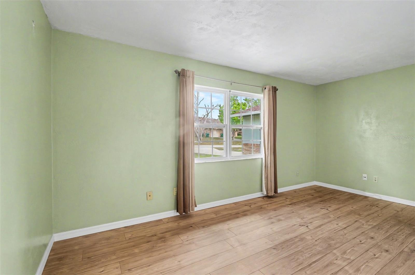 DELTON LAKES UN 65 - Residential