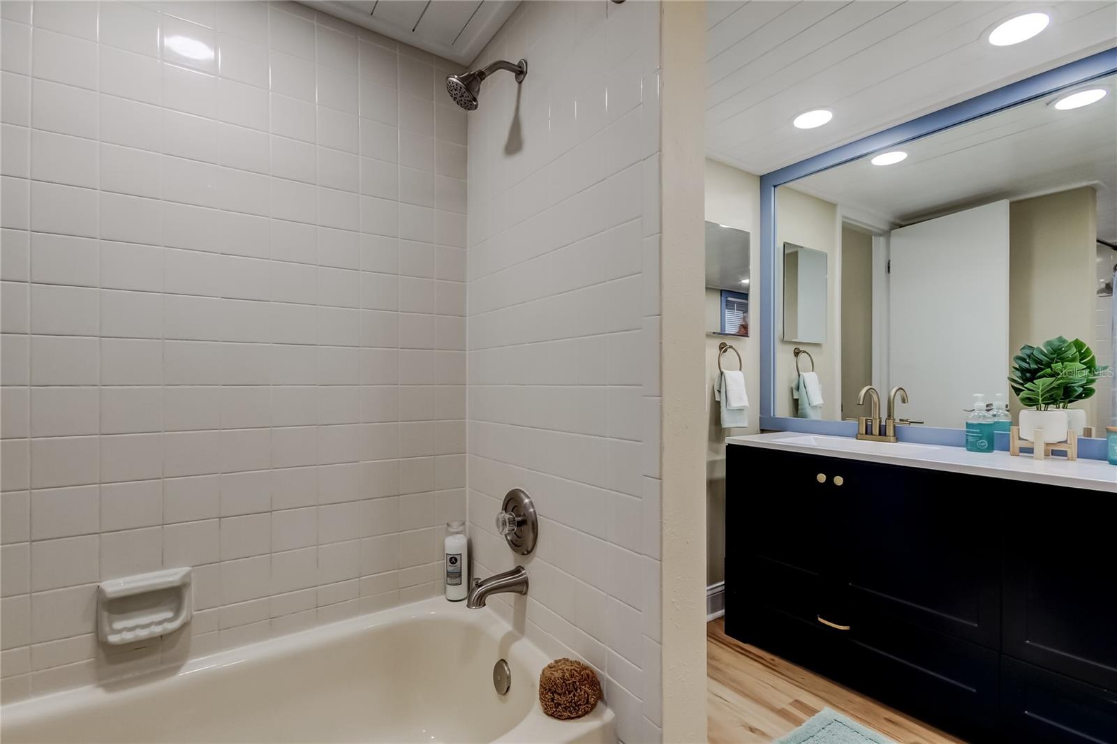 COUNTRY VILLAS-UNIT TWO - Residential