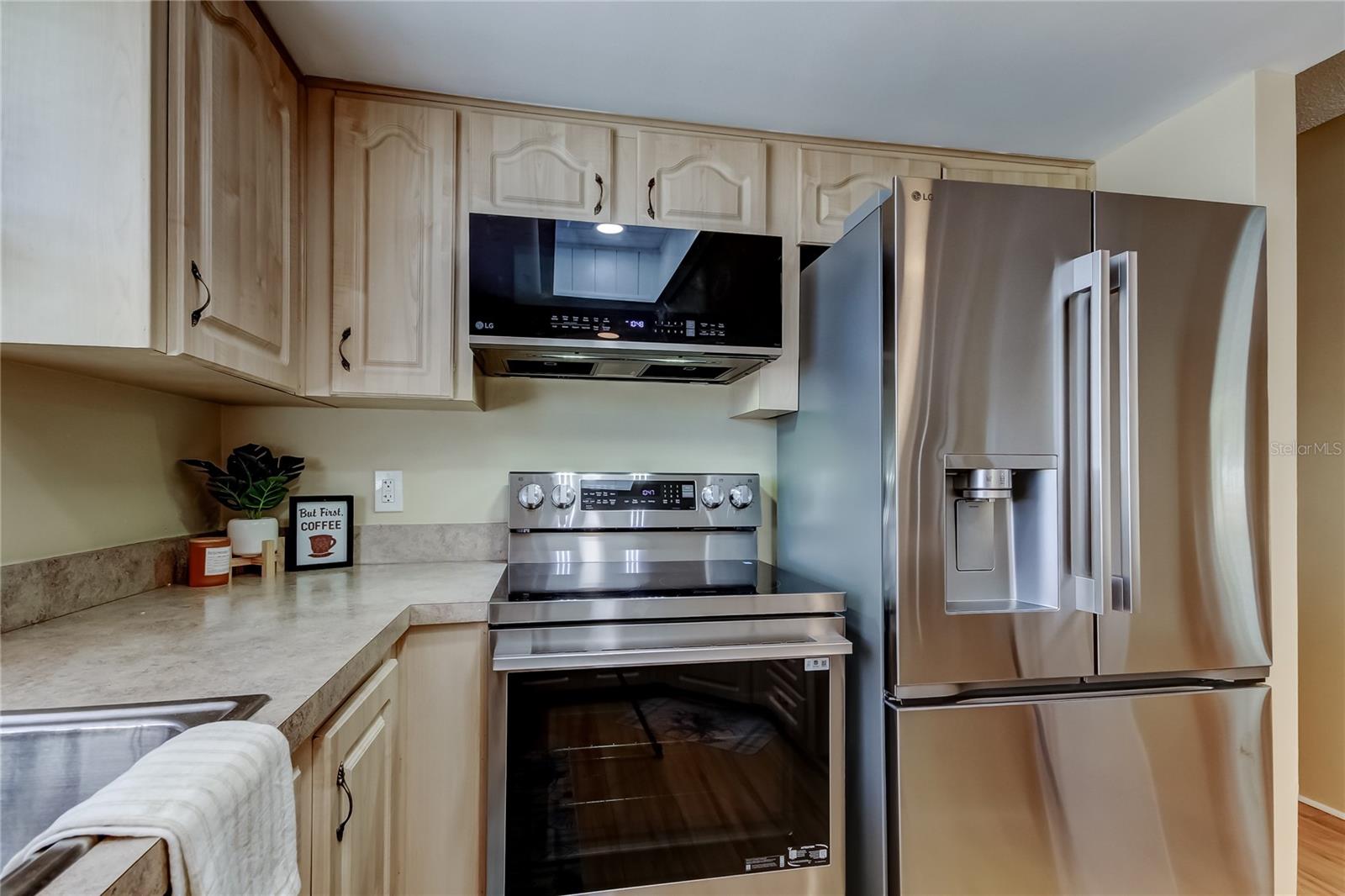 COUNTRY VILLAS-UNIT TWO - Residential