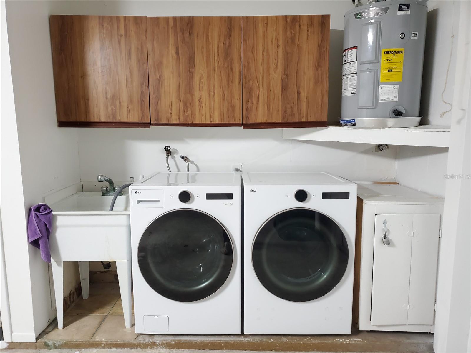 COUNTRY VILLAS-UNIT TWO - Residential